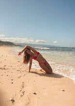 Load image into Gallery viewer, Image 12: Wednesday In Hawaii By Rio De Sol Top Top Hibiscus Ana