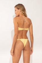 Load image into Gallery viewer, Model Back: Rio De Sol Set Set Drift-Butterglow Sara Eden