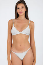 Load image into Gallery viewer, Gallery: Rio De Sol Set Set Shimmer-White Tri-Fixo California