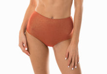 Load image into Gallery viewer, Model Front: Rio De Sol Bottom Calcinha Radiante Canela Hot Pant