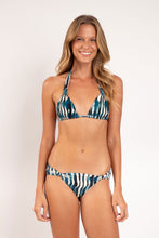 Load image into Gallery viewer, Model Front: Rio De Sol Top Top Azule Mel