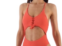 Load and play video in Gallery viewer, Video: Rio De Sol One-Piece Dots-Tabata Ivy Strap