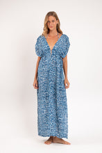Load image into Gallery viewer, Model Front: Rio De Sol Maxi Dresses Chuva Long Dress Soleil