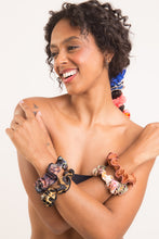 Load image into Gallery viewer, Image 03: Rio De Sol Hair Accessory Nocciola Scrunchie