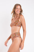 Load image into Gallery viewer, Image 03: Rio De Sol Set Set Bouquet Bliss Hotpants