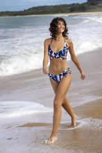 Load image into Gallery viewer, Image 06: Rio De Sol Top Top Pottery Kate