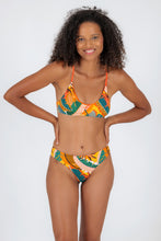 Load image into Gallery viewer, Model Front: Rio De Sol Top Top El-Arco Bralette-Orange
