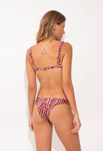 Load image into Gallery viewer, Model Back: Rio De Sol Bottom Bottom Dune Essential
