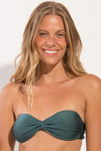 Load image into Gallery viewer, Gallery: Rio De Sol Top Top Palace Twist
